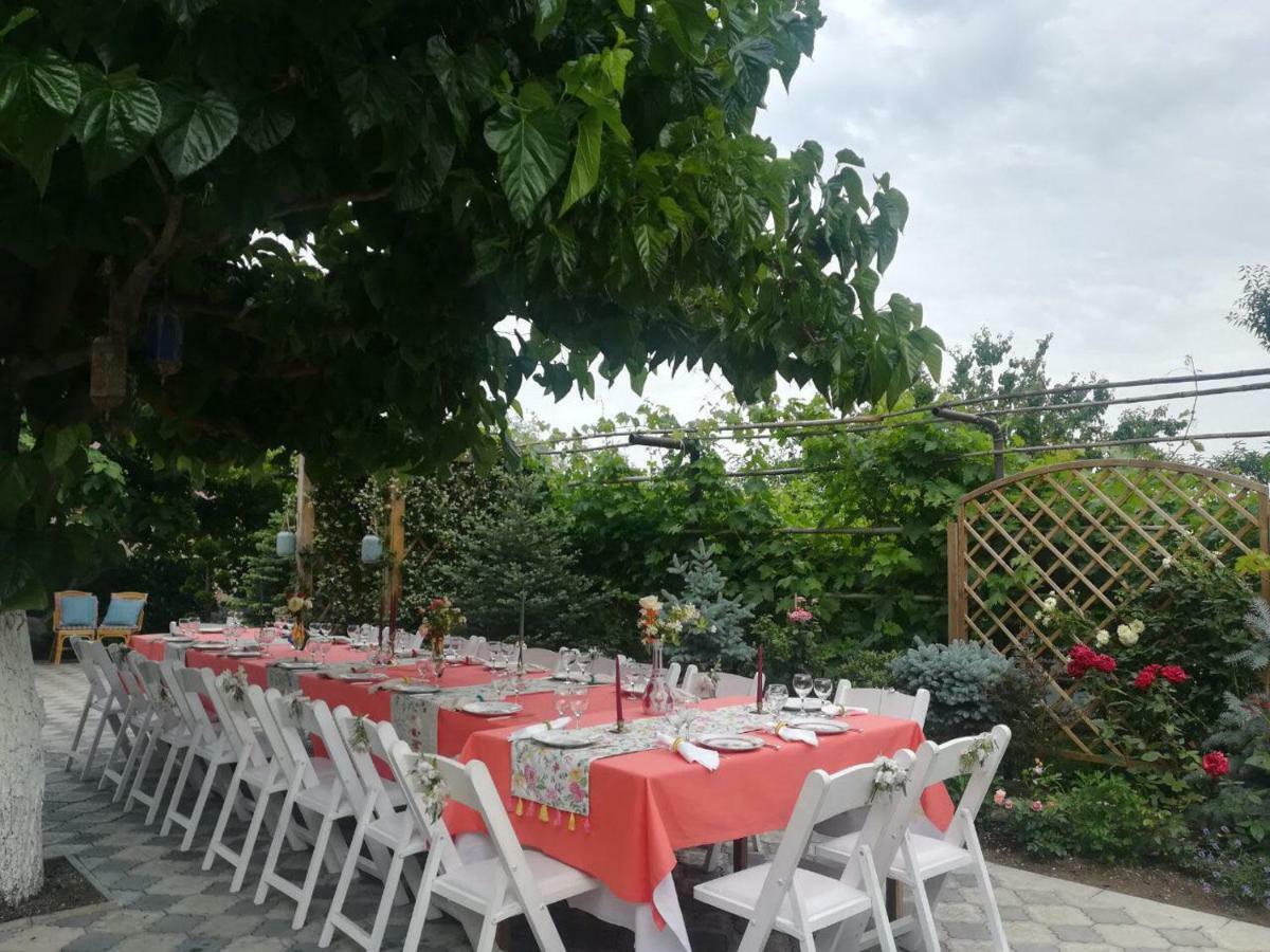 Hotel My Garden à Tbilissi Extérieur photo