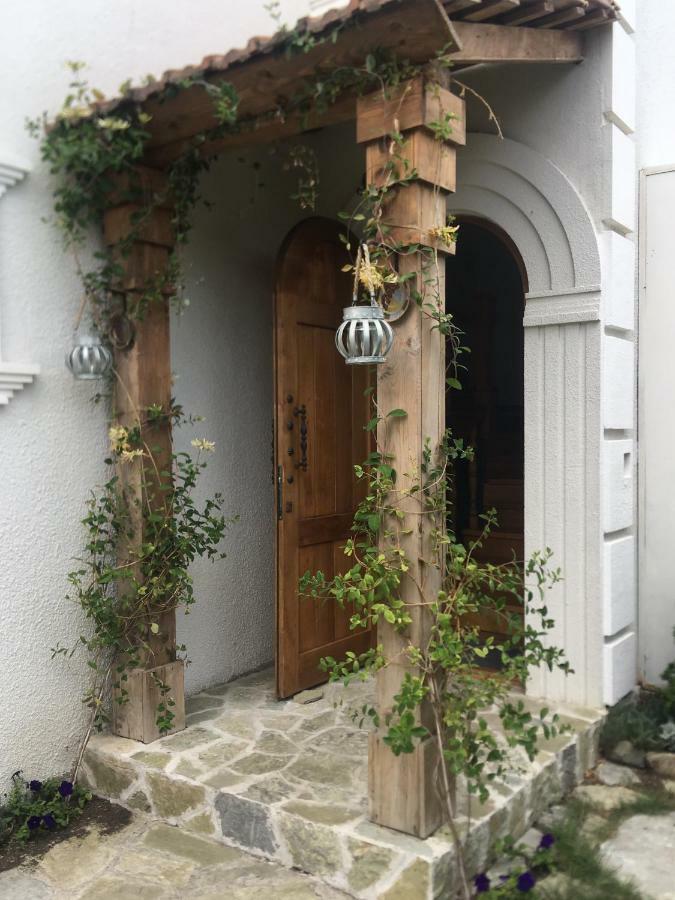 Hotel My Garden à Tbilissi Extérieur photo